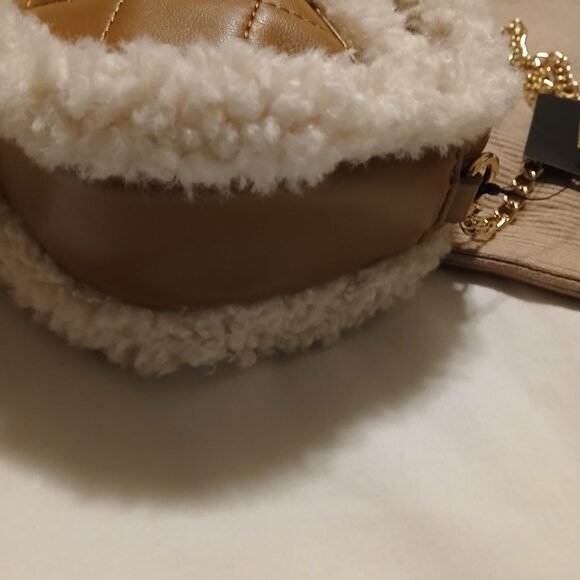 Bundle - Picture 4 of 4